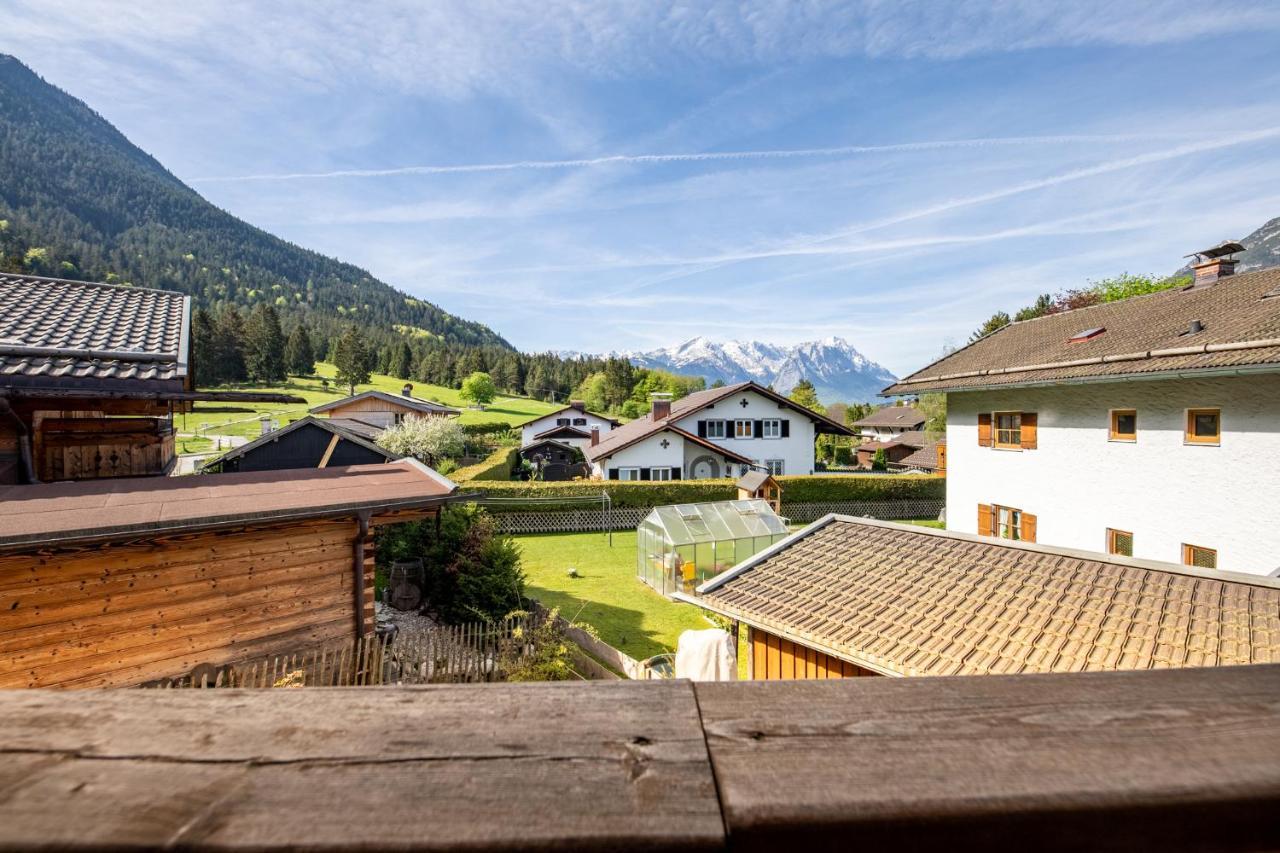 Villa Am Josefibrunnen Farchant Exterior foto