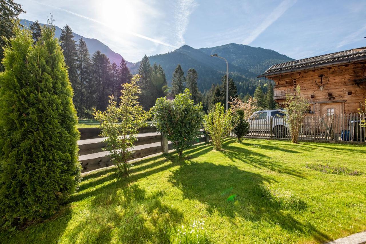 Villa Am Josefibrunnen Farchant Exterior foto